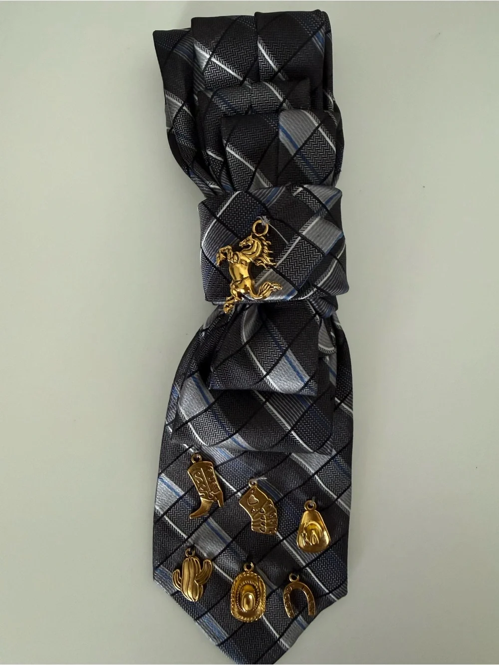 Men's Black & Gray Patterned Necktie with Gold Charm Accents